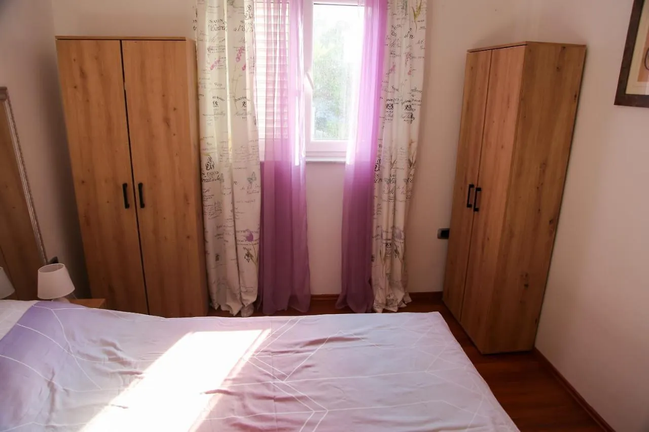Apartment G&S Jadranovo